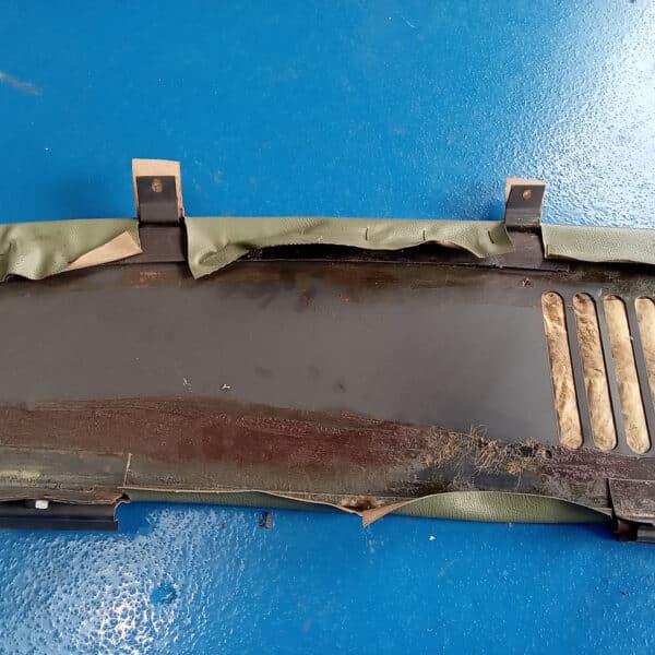 28072025 1963 Rover P4 rear screen 5