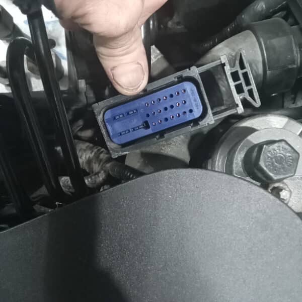 28072025 2002 Ford Thunderbird abs 4