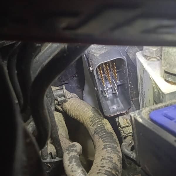 28072025 2002 Ford Thunderbird abs 6