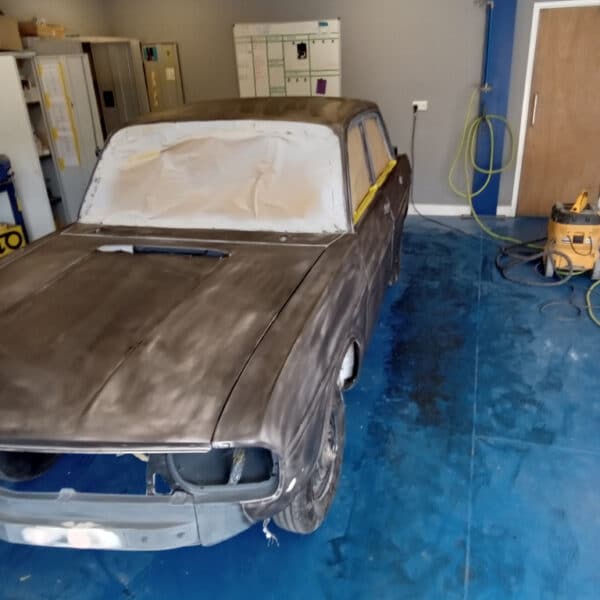 31.07.2025 1969 Audi 70L White Polyfin 1