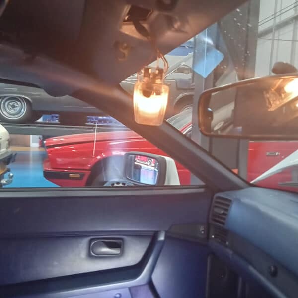 31.07.2025 1991 porsche 944 s2 Coupe lights 3