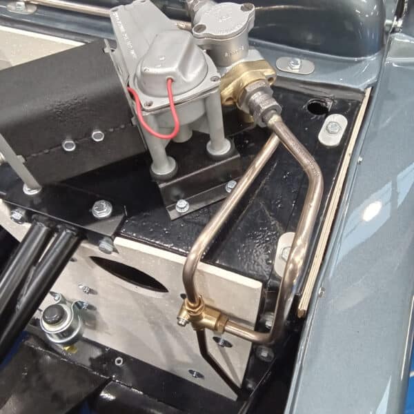 31.07.2025 960 Jensen 541R Grey pipework 1