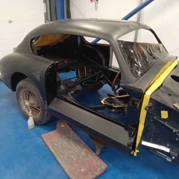 04082025 1953 Aston Martin DB24 paint and polish 14