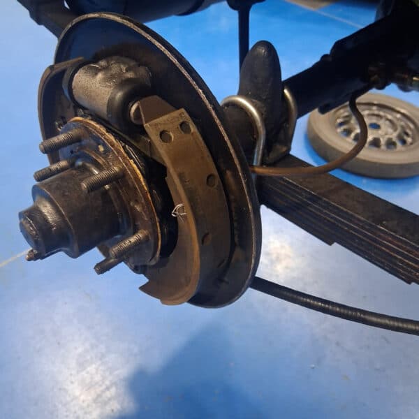 07.08.2025 1939 Morris 8 Series E Green Binding Brakes 4