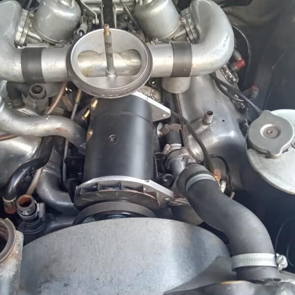 07.08.2025 1964 Daimler 250 V8 Blue cooling system 7