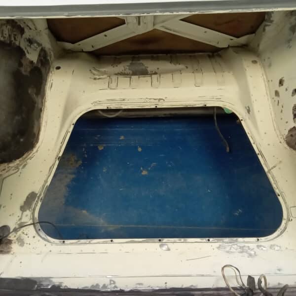 07.08.2025 1969 Audi 70L White Boot 5