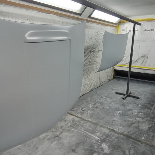 07.08.2025 1969 Audi 70L White Primer 10