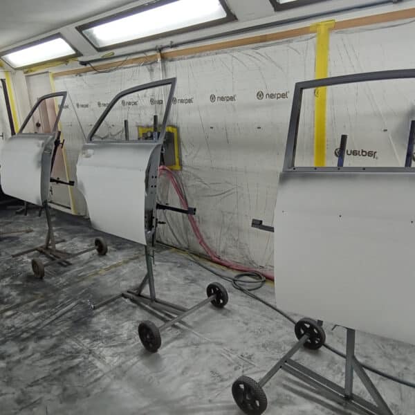 07.08.2025 1969 Audi 70L White Primer 7