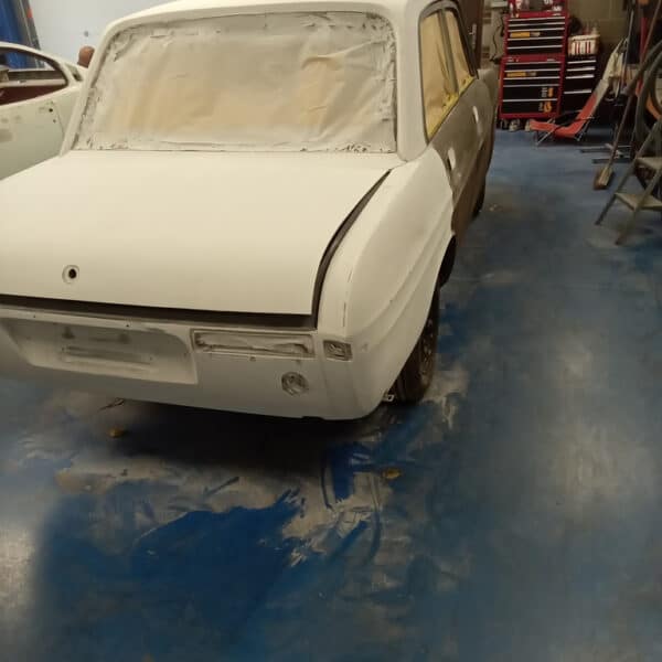 07.08.2025 1969 Audi 70L White sanding 2 2