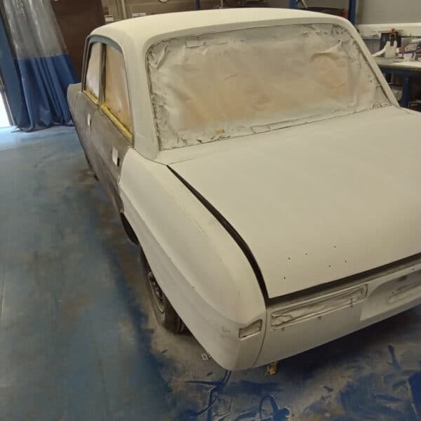 07.08.2025 1969 Audi 70L White sanding 2 3