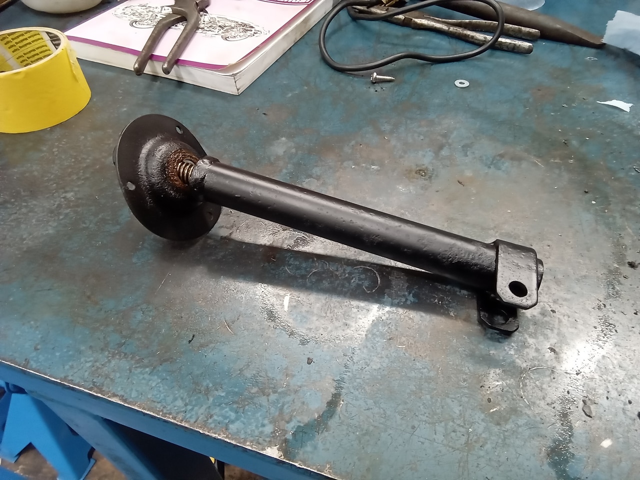 07.08.2025 1976 Jensen Interceptor Blue fitting final parts 5