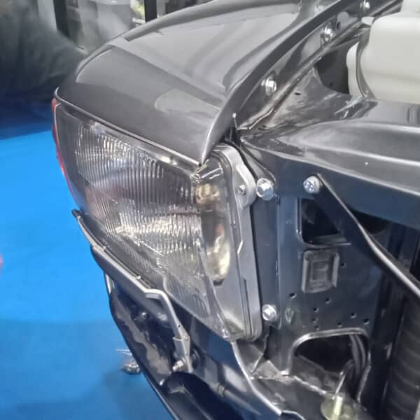 07.08.2025 1987 Mercedes 500 SL Grey front end repairs 1