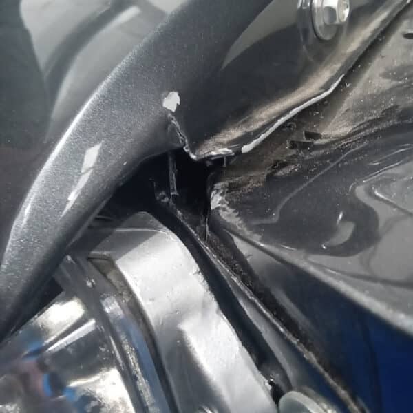 07.08.2025 1987 Mercedes 500 SL Grey front end repairs 4