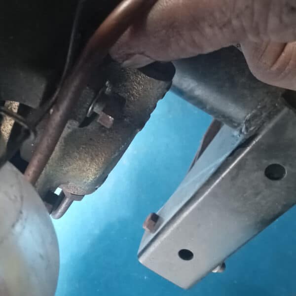 080825 1964 Daimler 250V8 Brakes and Wiring 12