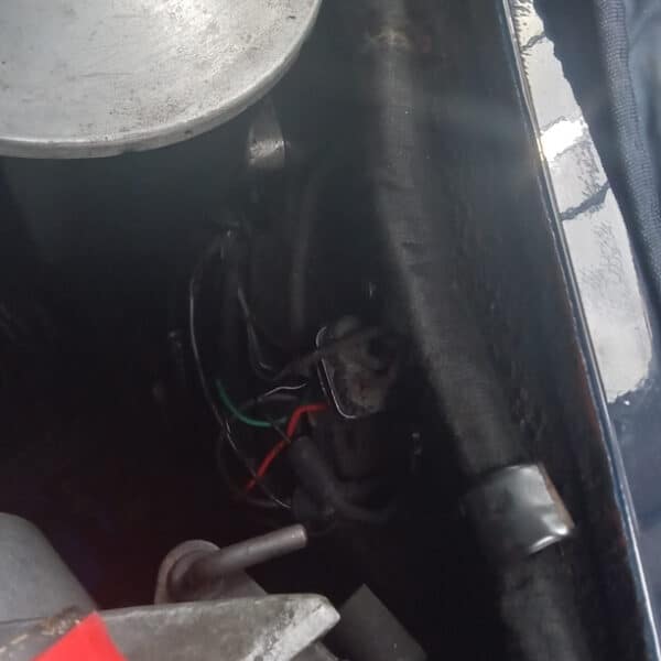 080825 1964 Daimler 250V8 Fan and Servo 20