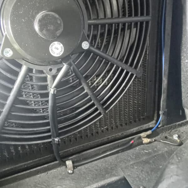 080825 1964 Daimler 250V8 Fan and Servo 26