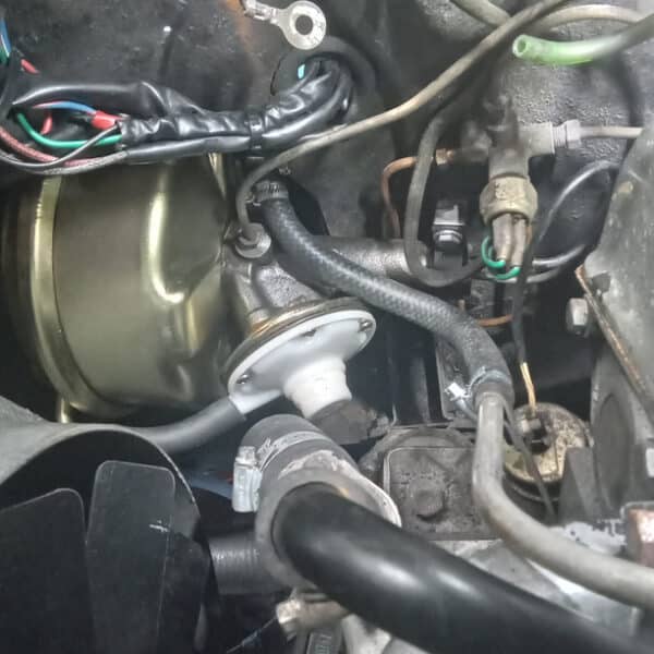 080825 1964 Daimler 250V8 Fan and Servo 29