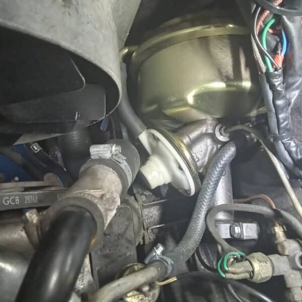 080825 1964 Daimler 250V8 Fan and Servo