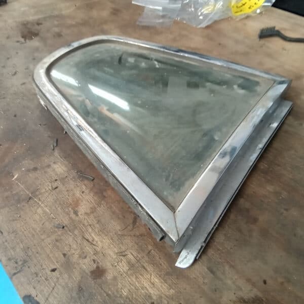 080825 1970 Aston Martin DBS6 Chrome Work 37