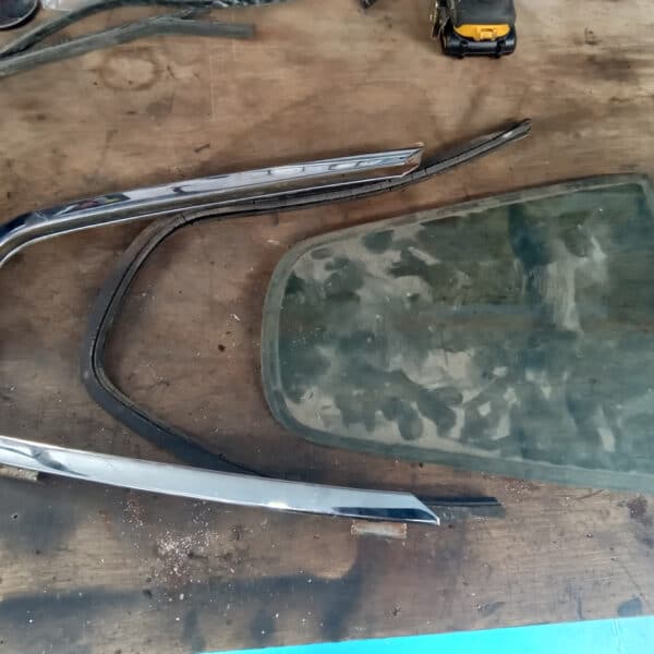 080825 1970 Aston Martin DBS6 Chrome Work 40