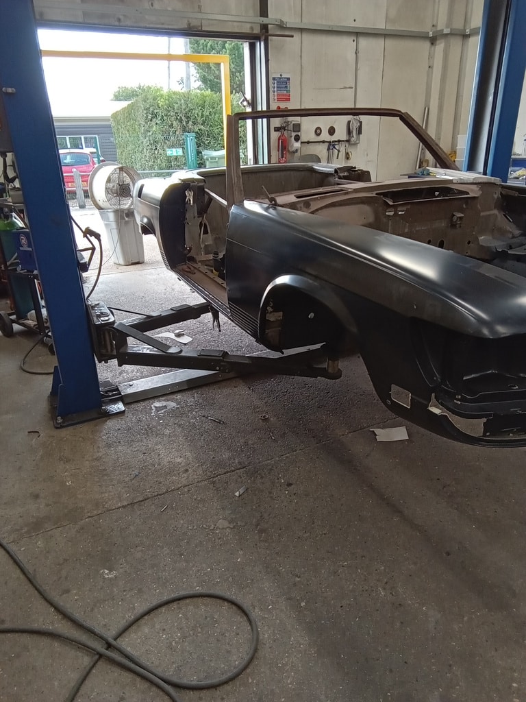 080825 1978 Mercedes 350SL Panel Fit Up