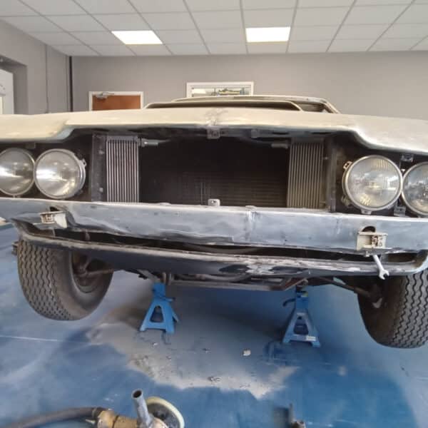 12.08.2025 1970 Aston Martin DBS 6 Vantage White striping 1