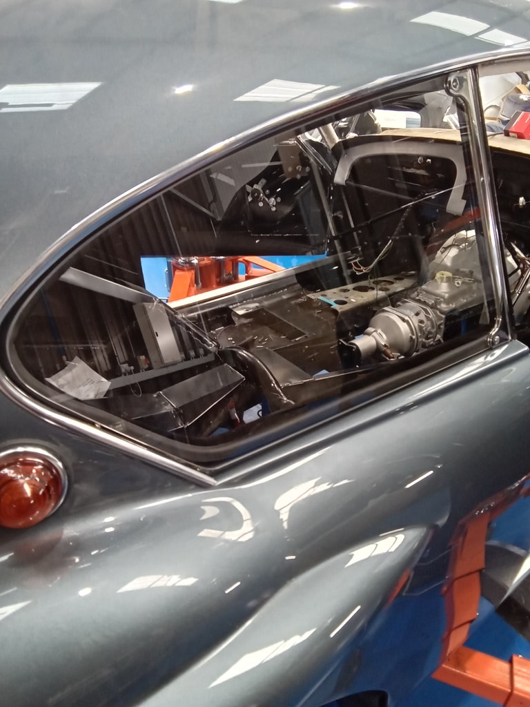 120825 1960 Jensen 541R Boot Floor and Rear Side Windows 4
