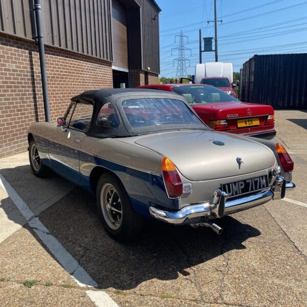 120825 1973 MG B Roadster 2