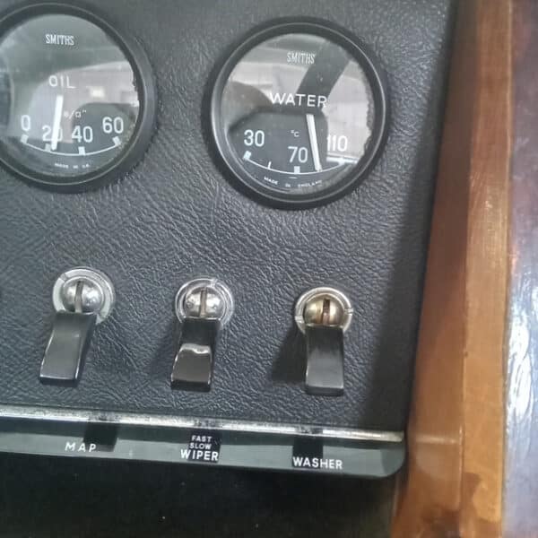 130825 1964 Daimler 250V8 Run Up and Road Test 3
