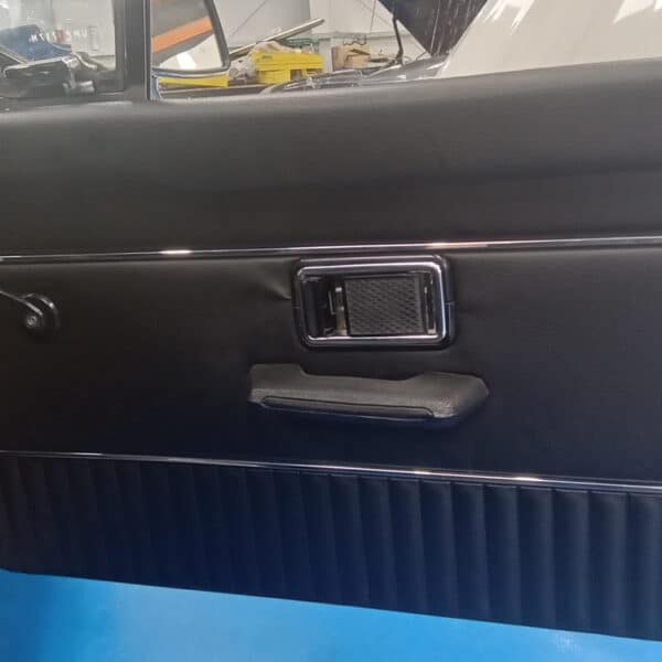 14.08.2025 1973 MG B Roadster Blue minor repairs 12