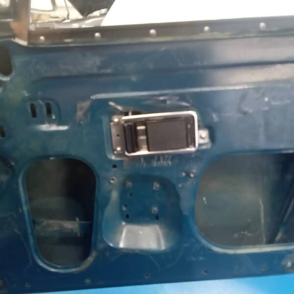 14.08.2025 1973 MG B Roadster Blue minor repairs 3