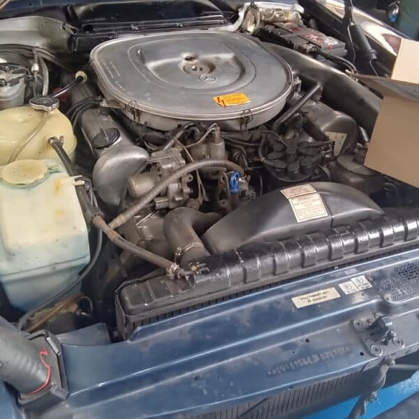 14.08.2025 1985 Mercedes 500 SL Blue ignition system 1