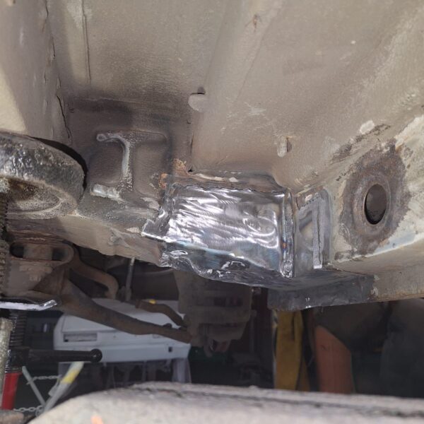 140825 Mercedes Vito bodywork corrections 24