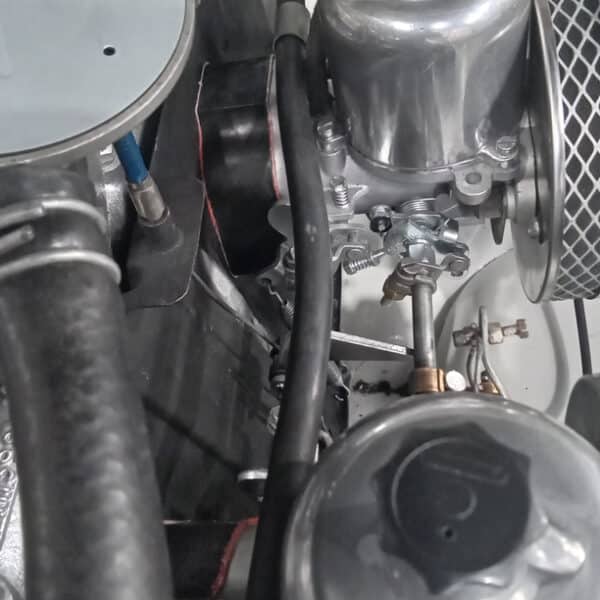 19.08.2025 1967 MG B Roadster White Check Over 9