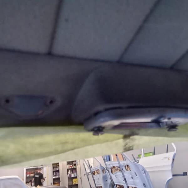 19.08.2025 1970 Aston Martin DBS 6 Vantage White Dash Removal 21