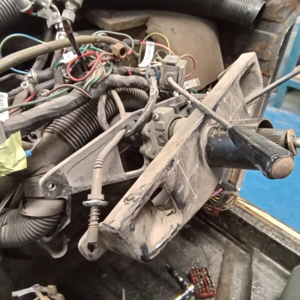 19.08.2025 1970 Aston Martin DBS 6 Vantage White Dash Removal 39