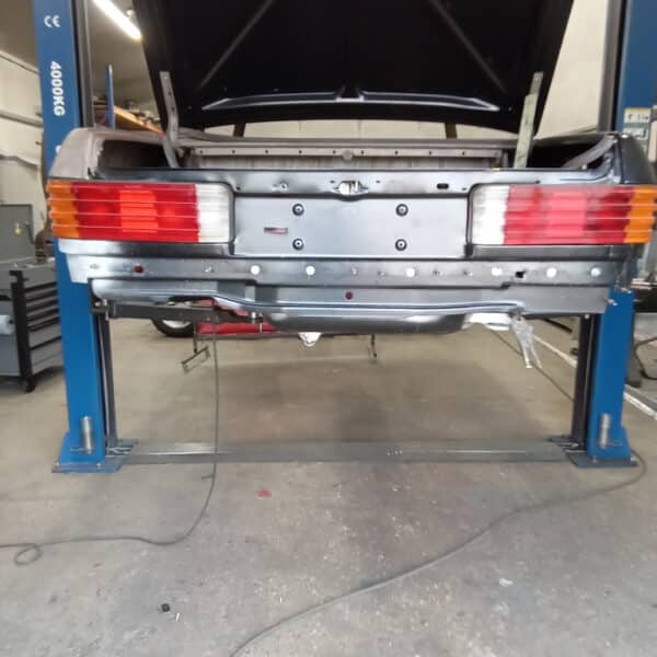 19.08.2025 1978 Mercedes 350SL Red full weld boot 1