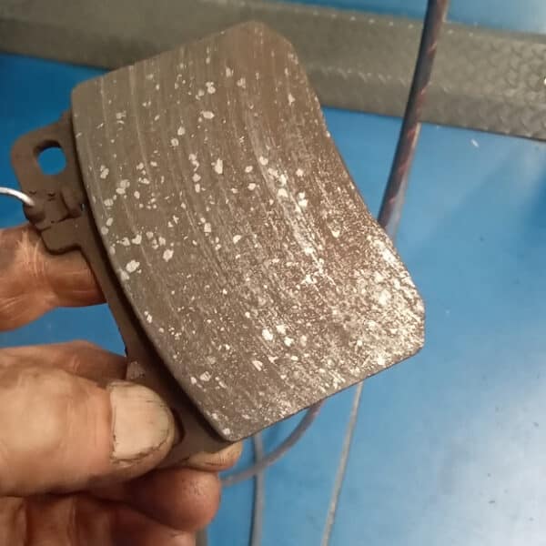19.08.2025 1985 Mercedes 500 SL Blue squeaky Brakes 12