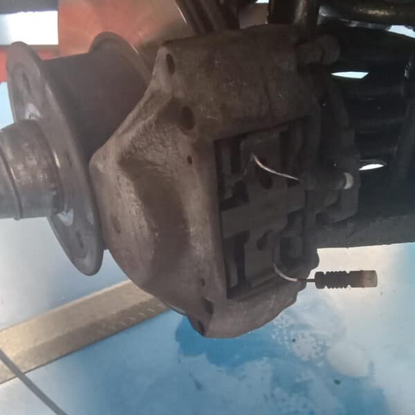 19.08.2025 1985 Mercedes 500 SL Blue squeaky Brakes 22