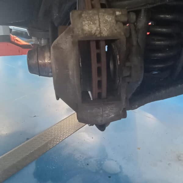 19.08.2025 1985 Mercedes 500 SL Blue squeaky Brakes 23