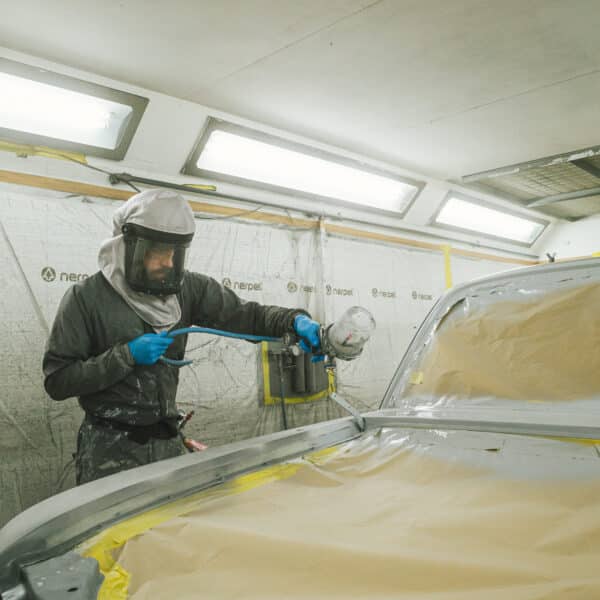 1969 Audi 70L in Primer 28
