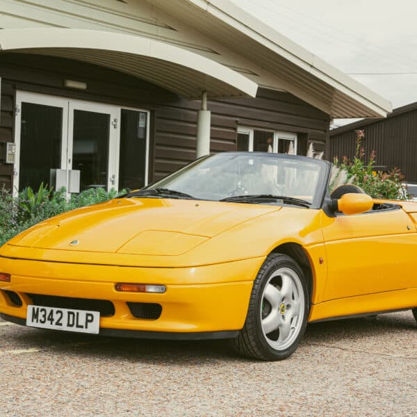 1995 Lotus Elan S2 Arrival