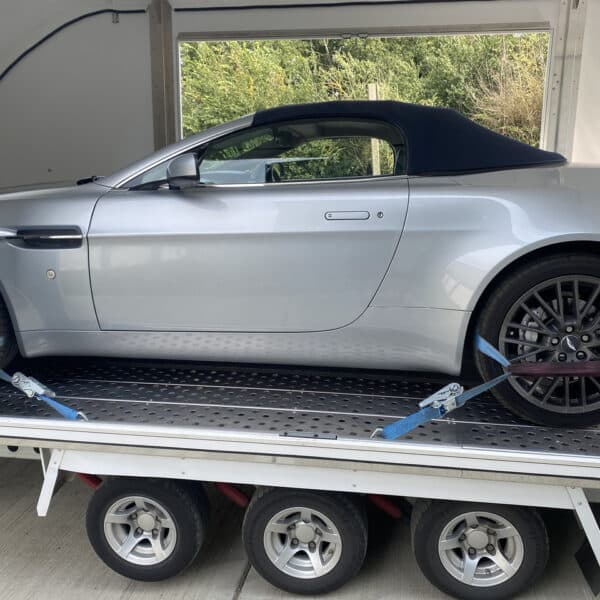 2009 Aston Martin AMV8 Vantage Transport 01