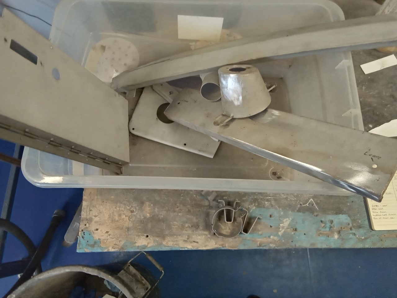 21.08.2025 1953 Aston Martin DB24 Black parts for spraying 1