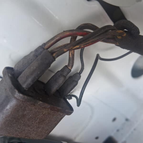 21.08.2025 1963 Daimler SP250 Grey Knock 9