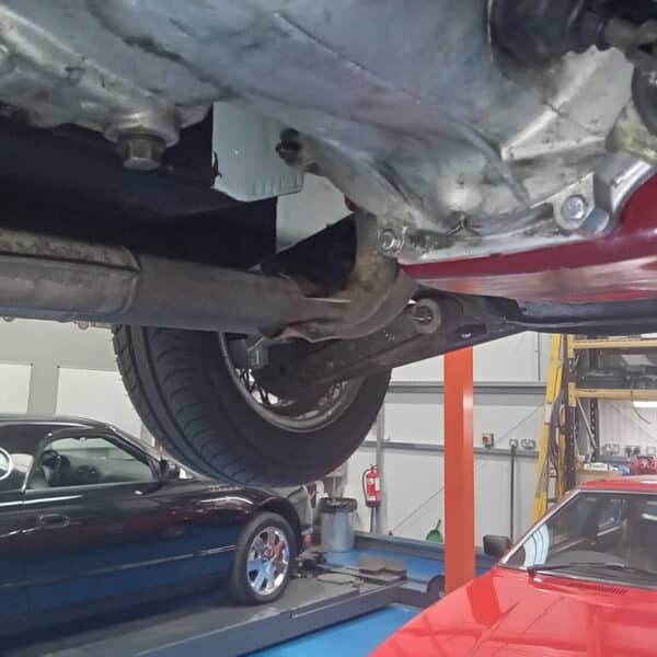 21.08.2025 1967 MG B Roadster White Repairs 1