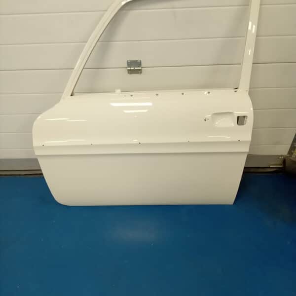 21.08.2025 1969 Audi 70L White Doors 2