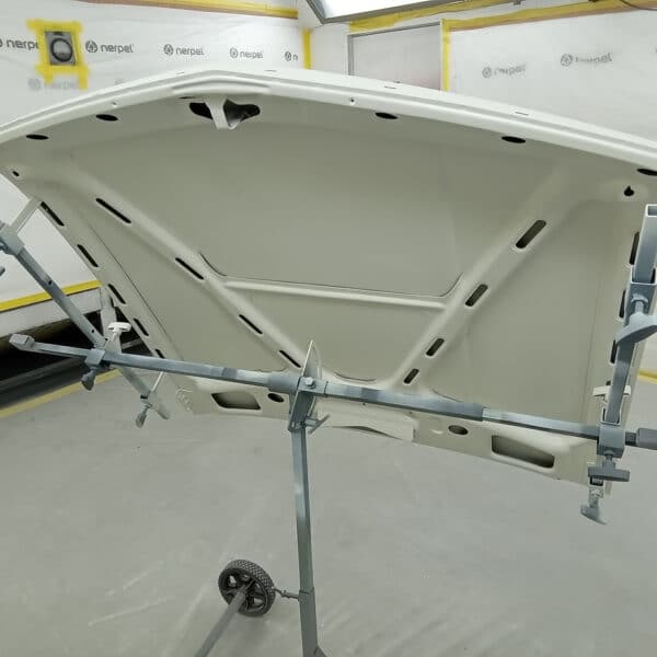 21.08.2025 1969 Audi 70L White Top Coat 11