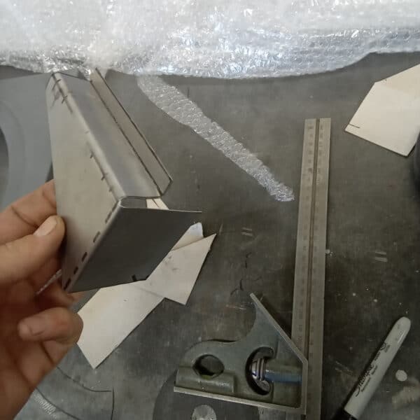21.08.2025 1969 Audi 70L White fan Shroud 2