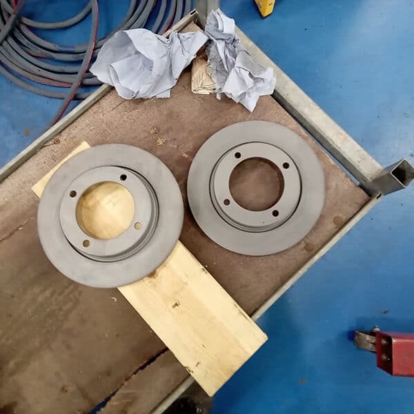 21.08.2025 1969 Audi 70L White snadblasted parts for paint 15